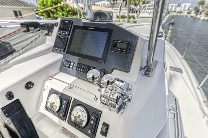 Slide: The Image of Leopard 45 Owners Version 2020 - 5512012