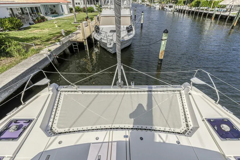 Slide: The Image of Leopard 45 Owners Version 2020 - 5512022