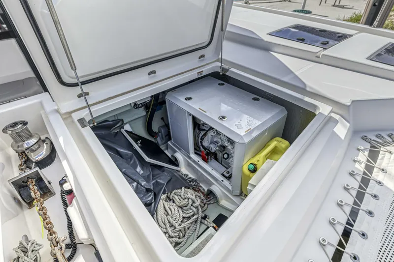 Slide: The Image of Leopard 45 Owners Version 2020 - 5512032