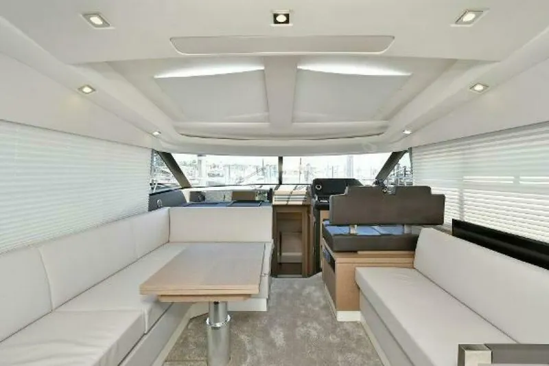 Slide: The Image of Prestige 460S 2019 - 5693968