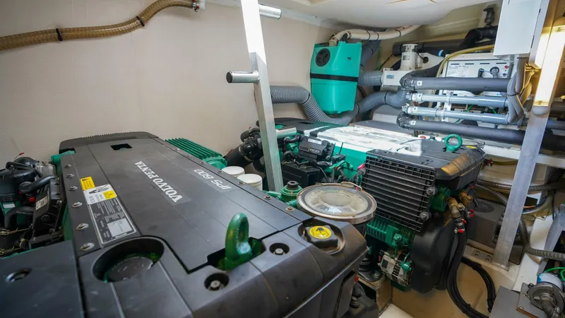 Slide: The Image of Prestige 500 Flybridge 2018 - 5512424