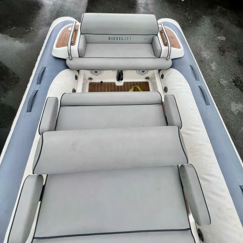 Slide: The Image of Williams Jet Tender 16'5” 2020 - 5512738