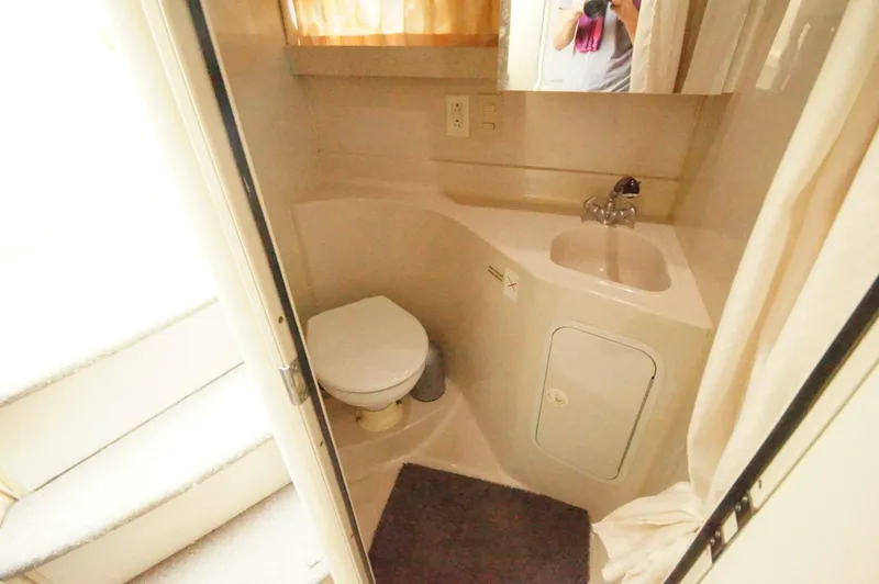 Slide: The Image of Cruisers Yachts 3075 1997 - 5513694