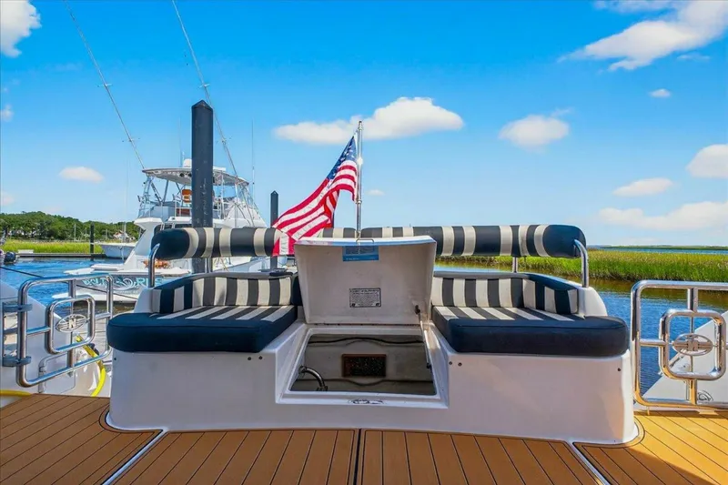 Slide: The Image of Neptunus 56 Flybridge 2004 - 5514032