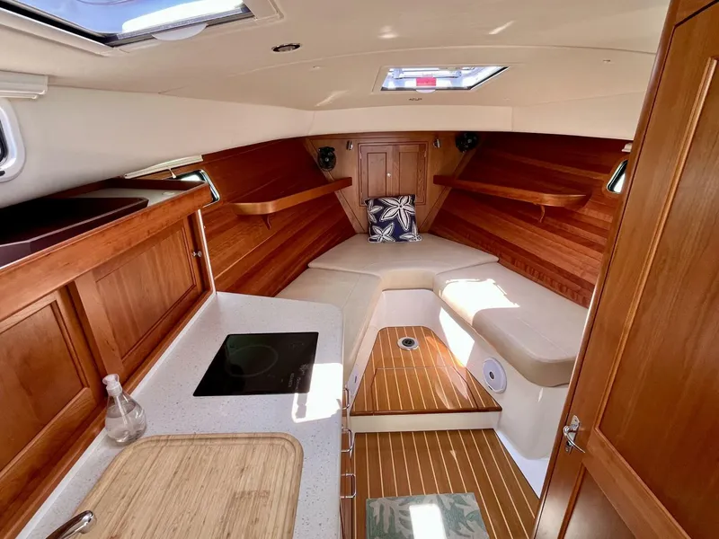 Slide: The Image of MJM 35z 2019 - 5514460