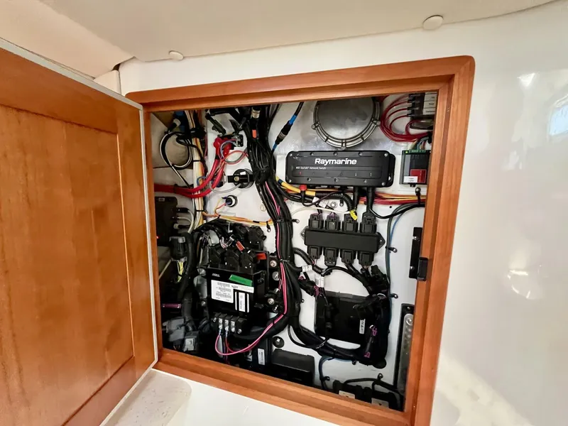 Slide: The Image of MJM 35z 2019 - 5514475