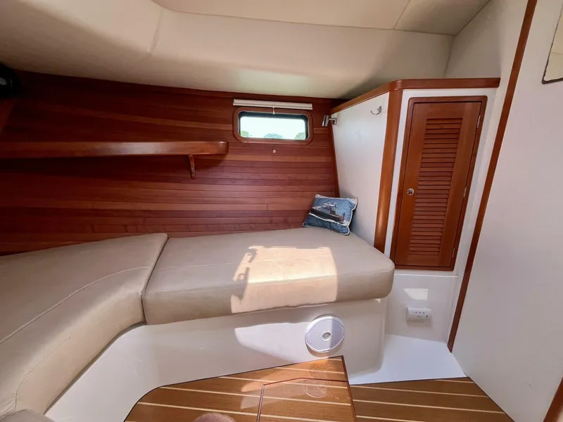 Slide: The Image of MJM 35z 2019 - 5514483