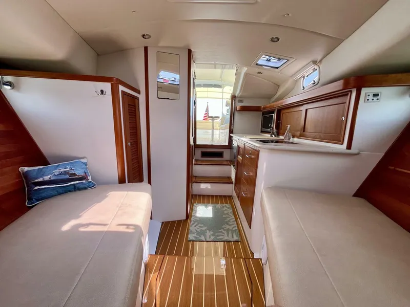 Slide: The Image of MJM 35z 2019 - 5514484