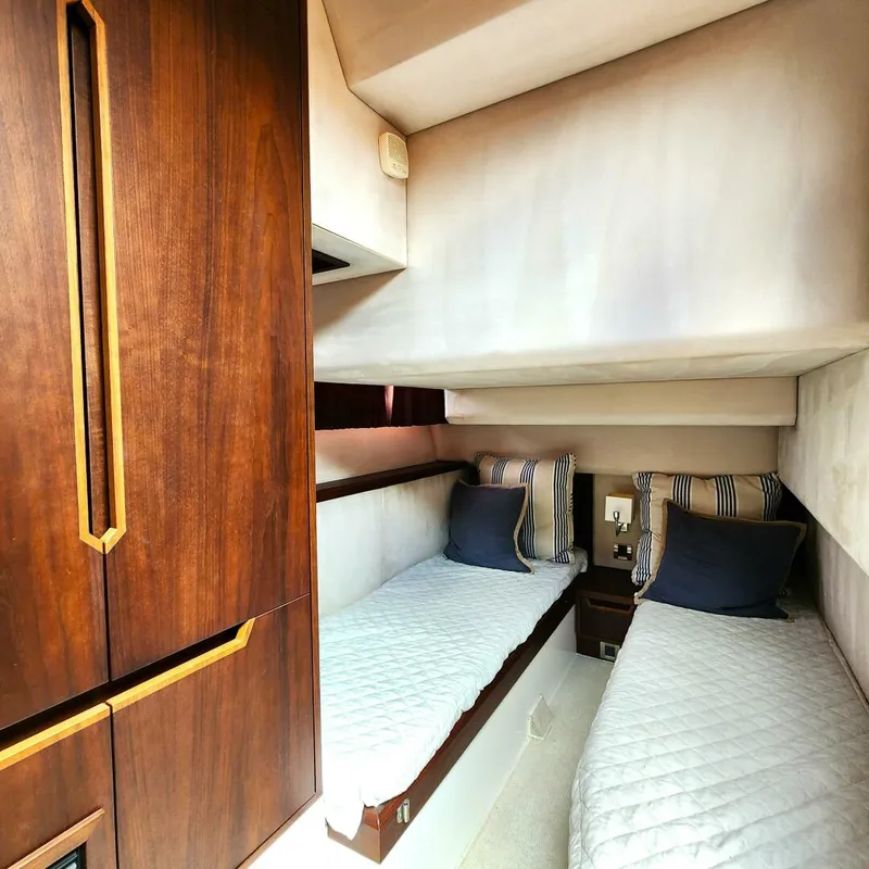 Slide: The Image of Galeon 430 HTC 2018 - 5514938