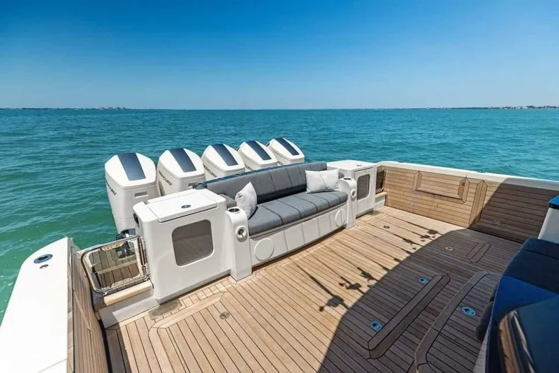 Slide: The Image of Scout 670 LXS 2026 - 5515287