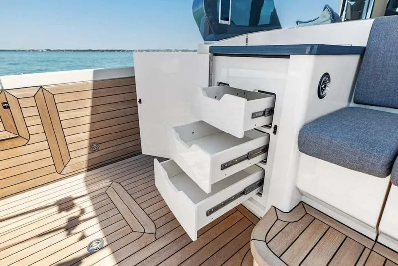 Slide: The Image of Scout 670 LXS 2026 - 5515267