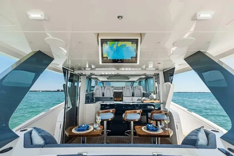 Slide: The Image of Scout 670 LXS 2026 - 5515261