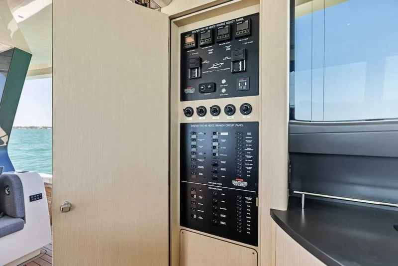 Slide: The Image of Scout 670 LXS 2026 - 5515239