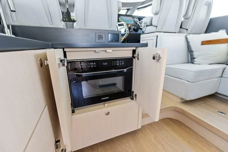 Slide: The Image of Scout 670 LXS 2026 - 5515222