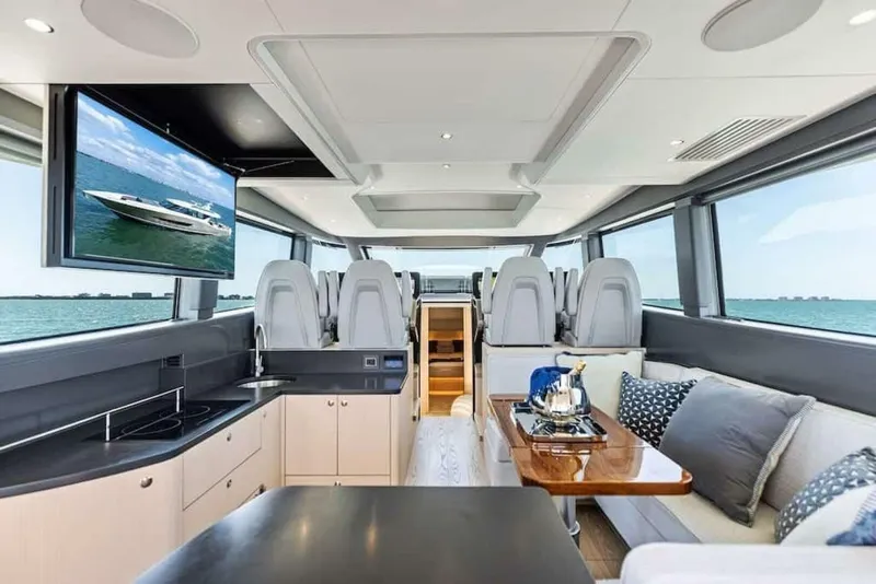 Slide: The Image of Scout 670 LXS 2026 - 5515248