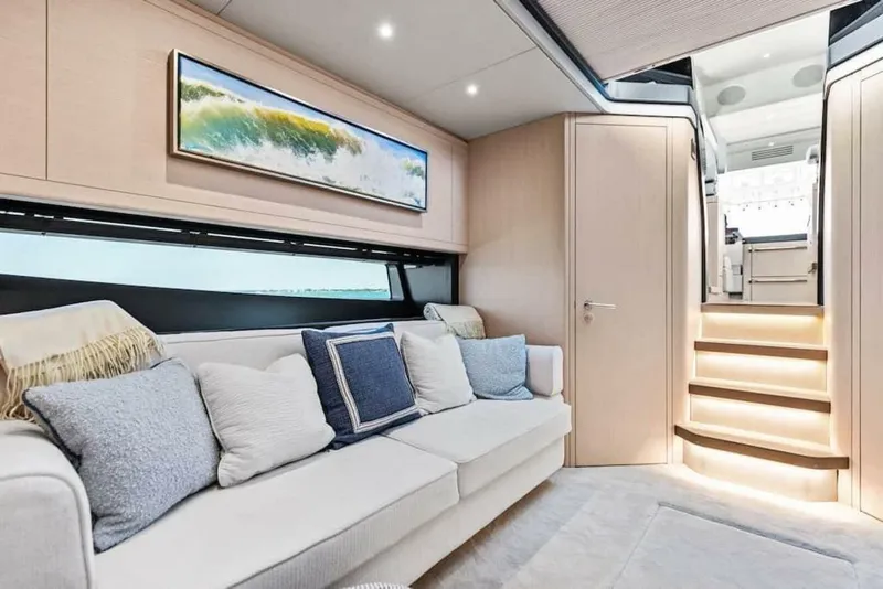 Slide: The Image of Scout 670 LXS 2026 - 5515187