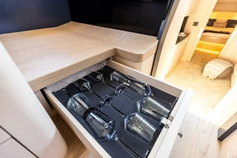 Slide: The Image of Scout 670 LXS 2026 - 5515198