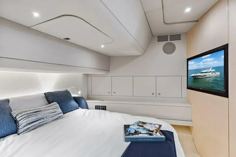 Slide: The Image of Scout 670 LXS 2026 - 5515177