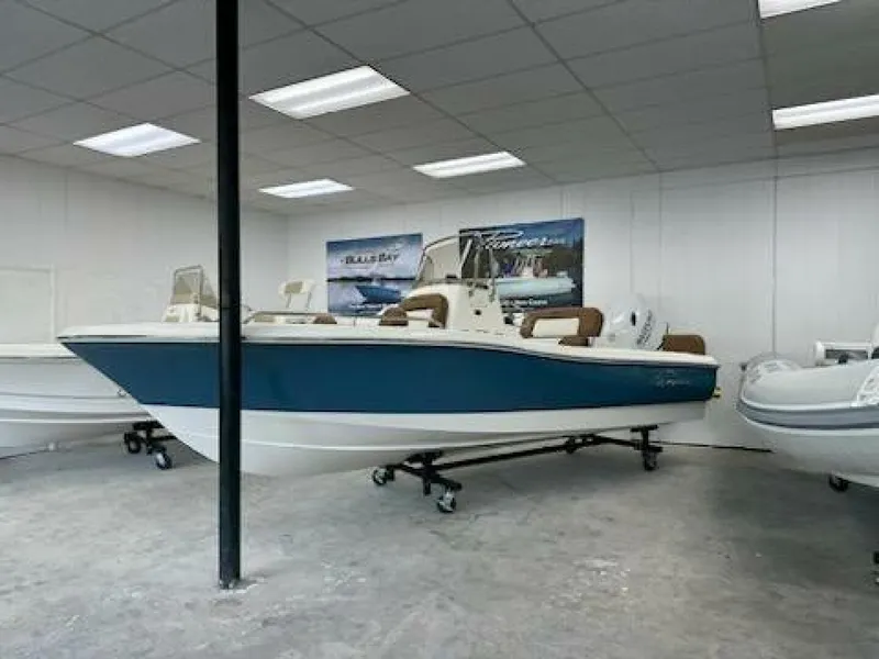 Slide: The Image of Pioneer 180 Islander 2023 - 5515404