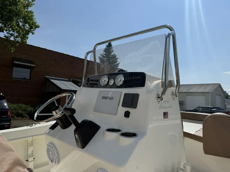 Slide: The Image of Pioneer 180 Islander 2023 - 5515384