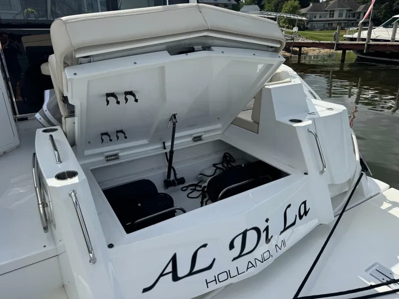 Slide: The Image of Cruisers Yachts 45 Cantius 2017 - 5666208