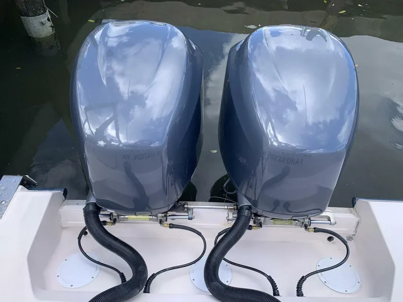 Slide: The Image of Grady-White 306 Bimini 2000 - 5515846