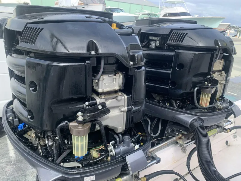 Slide: The Image of Grady-White 306 Bimini 2000 - 5515847