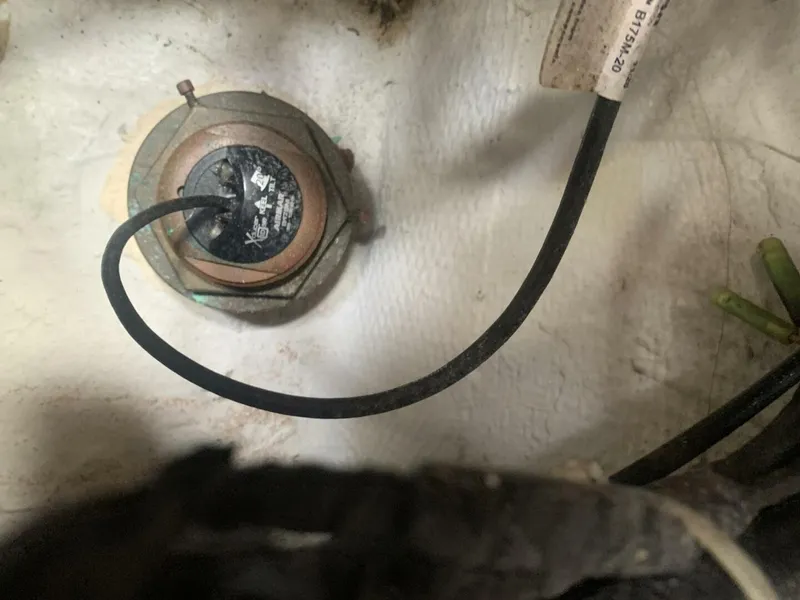 Slide: The Image of Grady-White 306 Bimini 2000 - 5515849