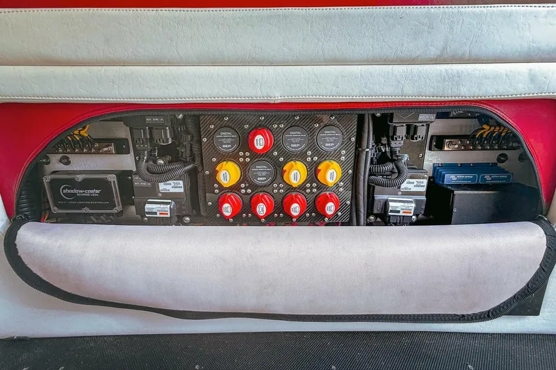 Slide: The Image of Nor-Tech 39' - Switches 2021 Nor-Tech 39' 392 Super Fish - 5515952