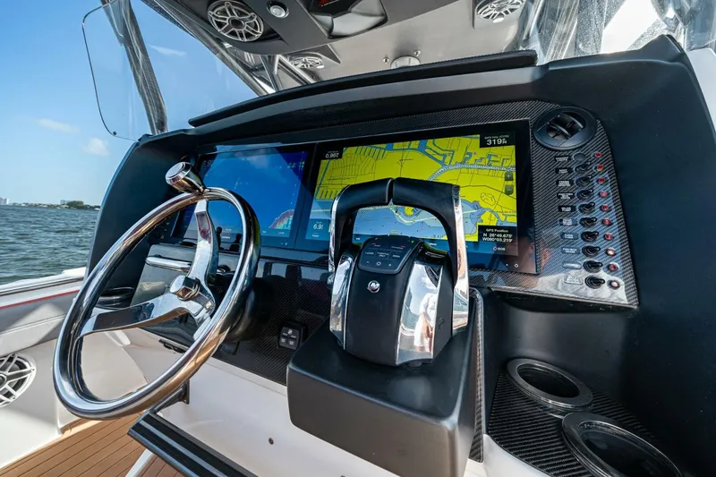 Slide: The Image of Nor-Tech 39' - Helm 2021 Nor-Tech 39' 392 Super Fish - 5515996