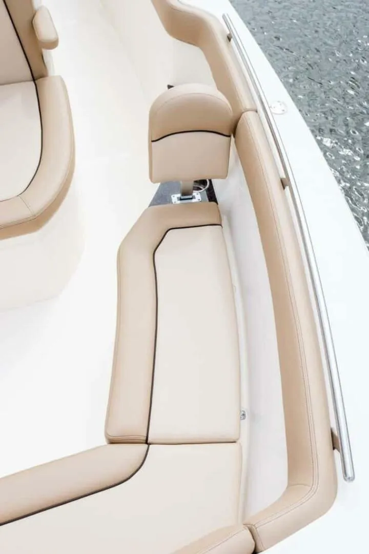 Slide: The Image of Scout 240 XSF 2025 - 5518003