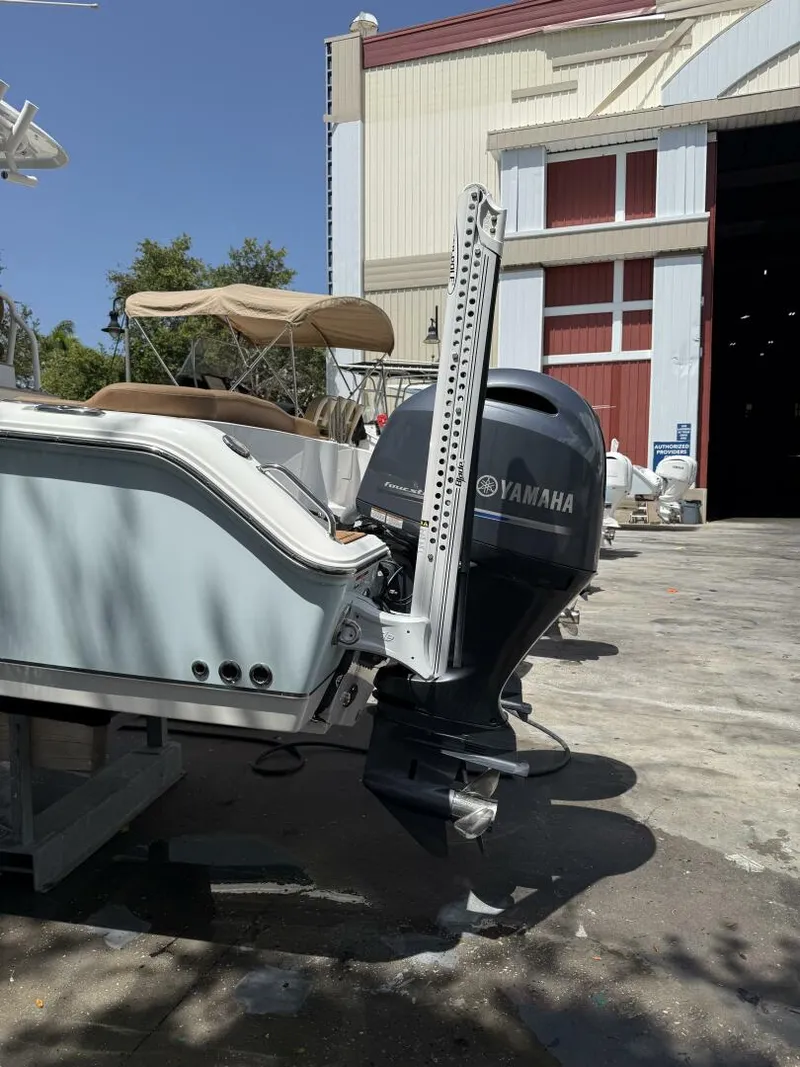 Slide: The Image of Sea Hunt Ultra 265 SE 2022 - 5529912
