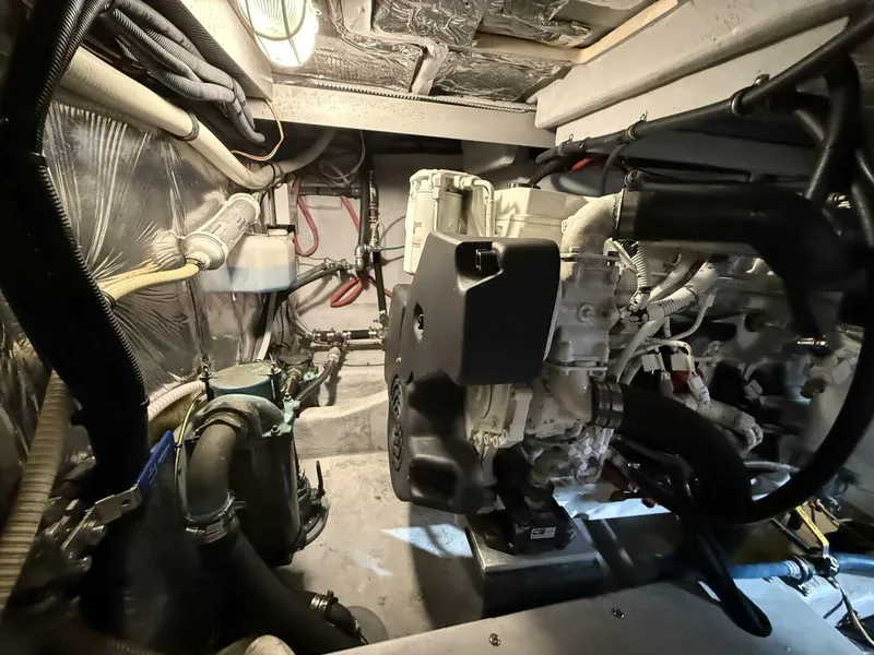 Slide: The Image of Meridian 411 Sedan Bridge 2006 - 5516610