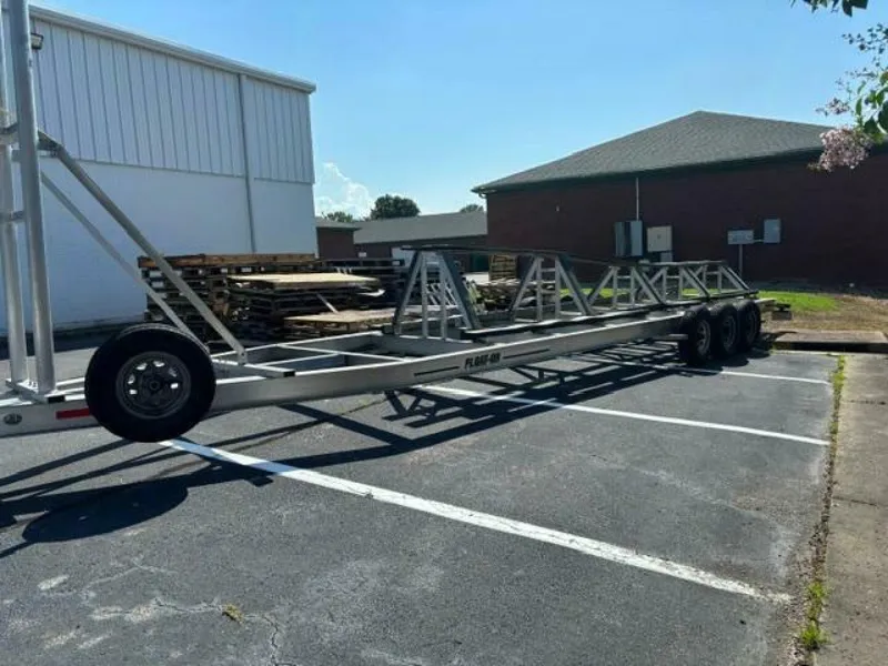 Slide: The Image of Prowler Renaissance Prowler 2020 - 5516710