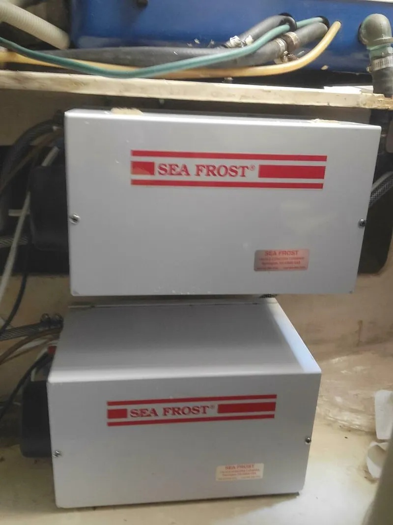 Slide: The Image of Little Harbor 51 Pilothouse 1996 - 5517398