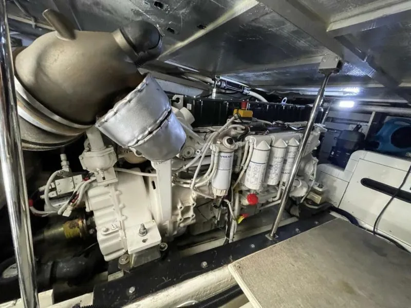 Slide: The Image of 2004 Carver 56 Voyager Sonshine - 5517920