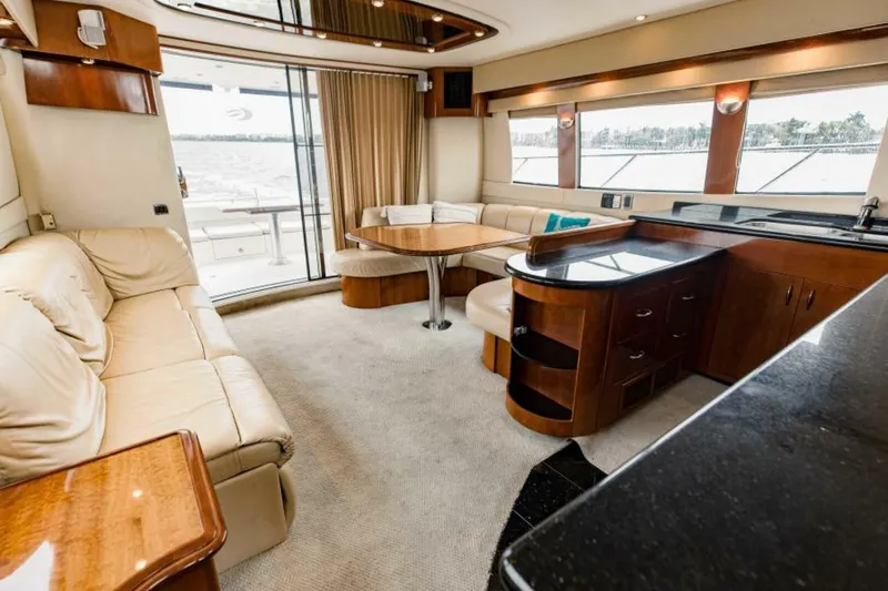 Slide: The Image of 2004 Carver 56 Voyager Sonshine - 5517806