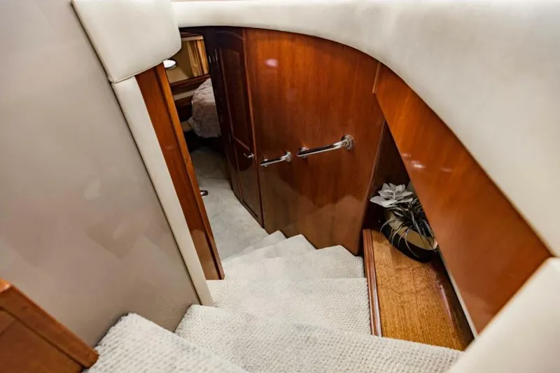 Slide: The Image of 2004 Carver 56 Voyager Sonshine - 5517833