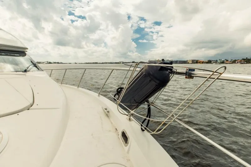 Slide: The Image of 2004 Carver 56 Voyager Sonshine - 5517936