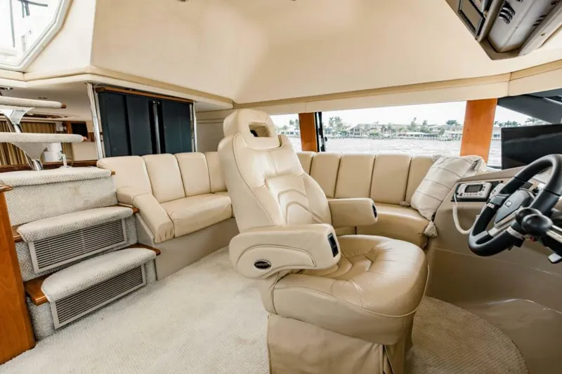 Slide: The Image of 2004 Carver 56 Voyager Sonshine - 5517815