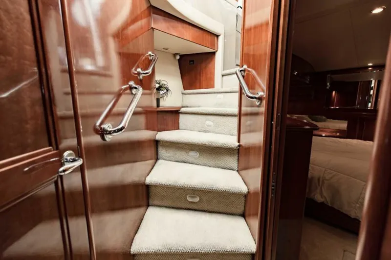 Slide: The Image of 2004 Carver 56 Voyager Sonshine - 5517834