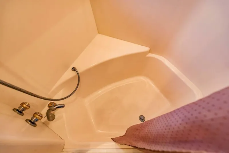 Slide: The Image of 2004 Carver 56 Voyager Sonshine - 5517853