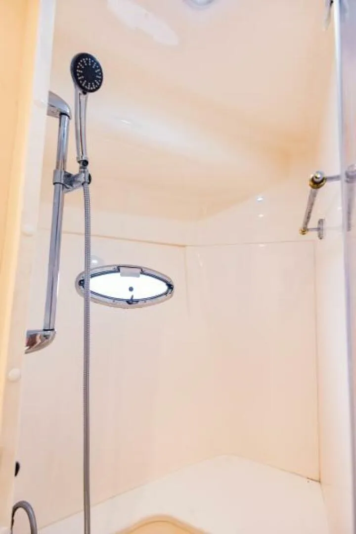 Slide: The Image of 2004 Carver 56 Voyager Sonshine - 5517877