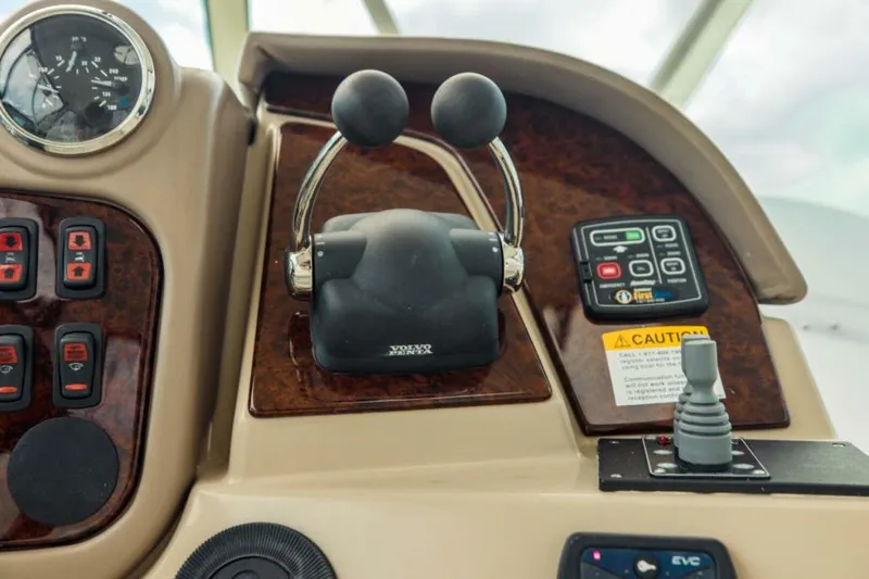 Slide: The Image of 2004 Carver 56 Voyager Sonshine - 5517899