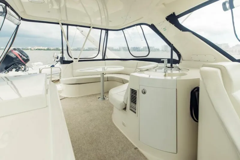 Slide: The Image of 2004 Carver 56 Voyager Sonshine - 5517903