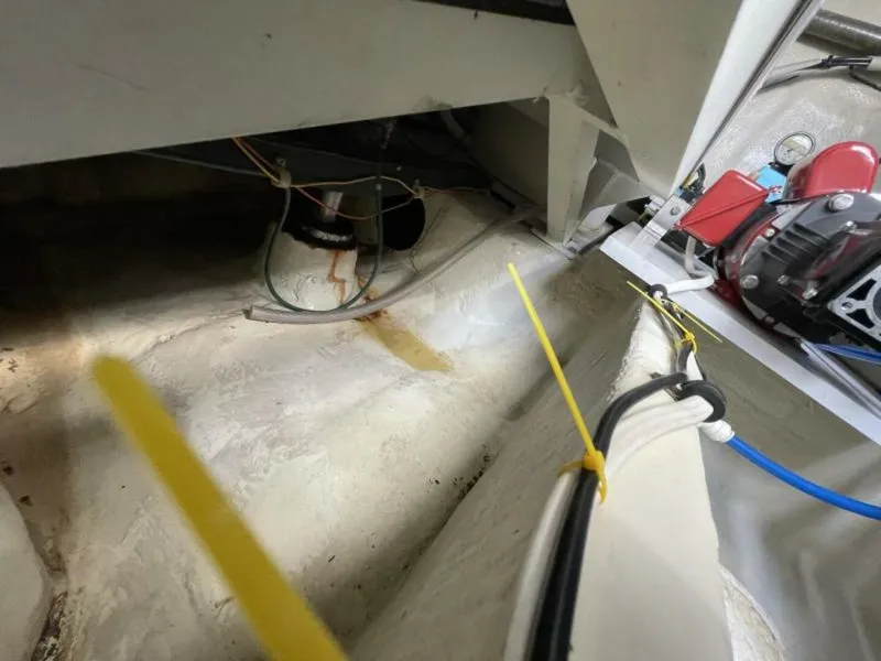 Slide: The Image of 2004 Carver 56 Voyager Sonshine - 5517912