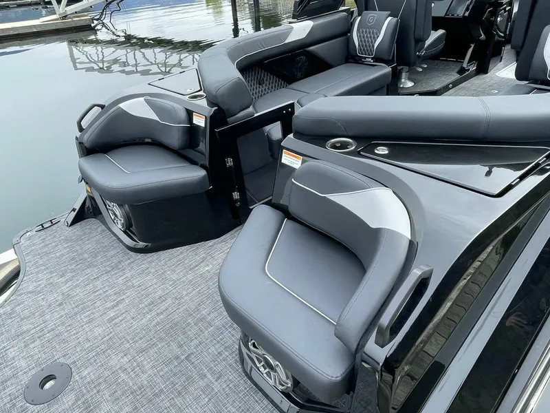 Slide: The Image of Godfrey XP2700 W Twin 2024 - 5524269