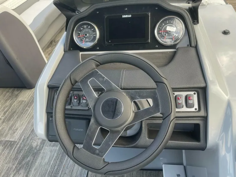 Slide: The Image of Godfrey MC255DFL 2024 - 5524323