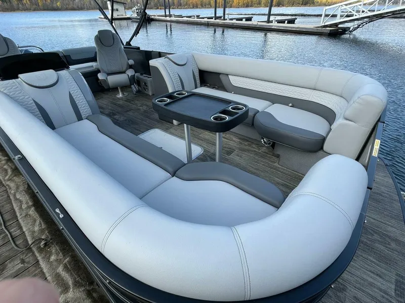 Slide: The Image of Godfrey MC255DFL 2024 - 5524329