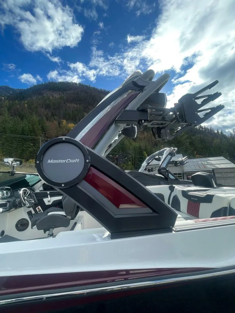 Slide: The Image of Mastercraft XT24 2024 - 5524370